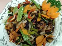 Cranberry Duck (Mildly Spicy) (One Size)