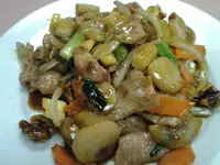 Honey Walnut Pork (Mildly Spicy)